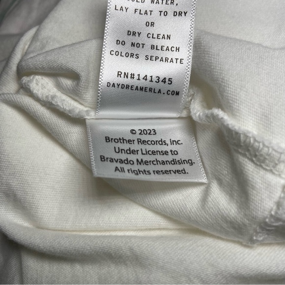 Daydreamer The Beach Boys license plate cropped Long Sleeve Crop Size Large - Picture 6 of 6